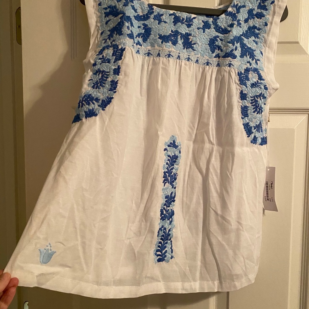 Women’s j.Marie sleeveless shirt